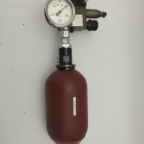 Hydrospeicher-Einheit mit Manometer und Ventileinheit
