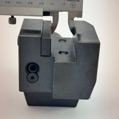 Werkzeugaufnahme VDI 30   Längsaufnahme Schnittstellengröße Vierkant 20×20  1.3020DSS rechts