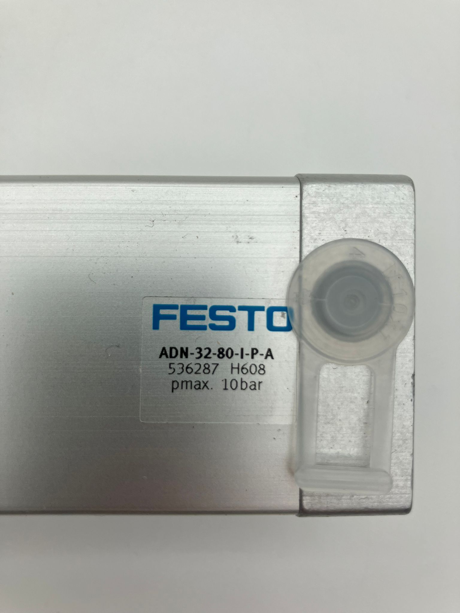 S70-1104